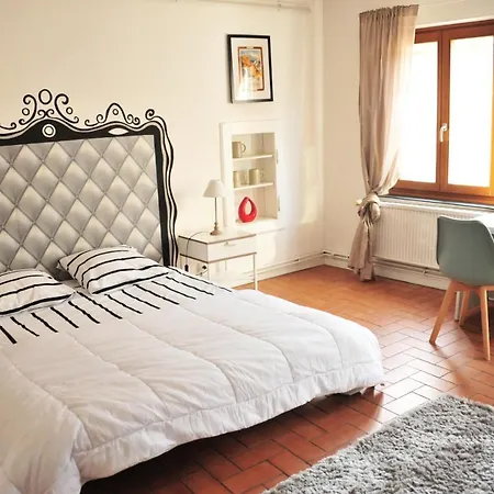 Apartment Au Calme F2 *